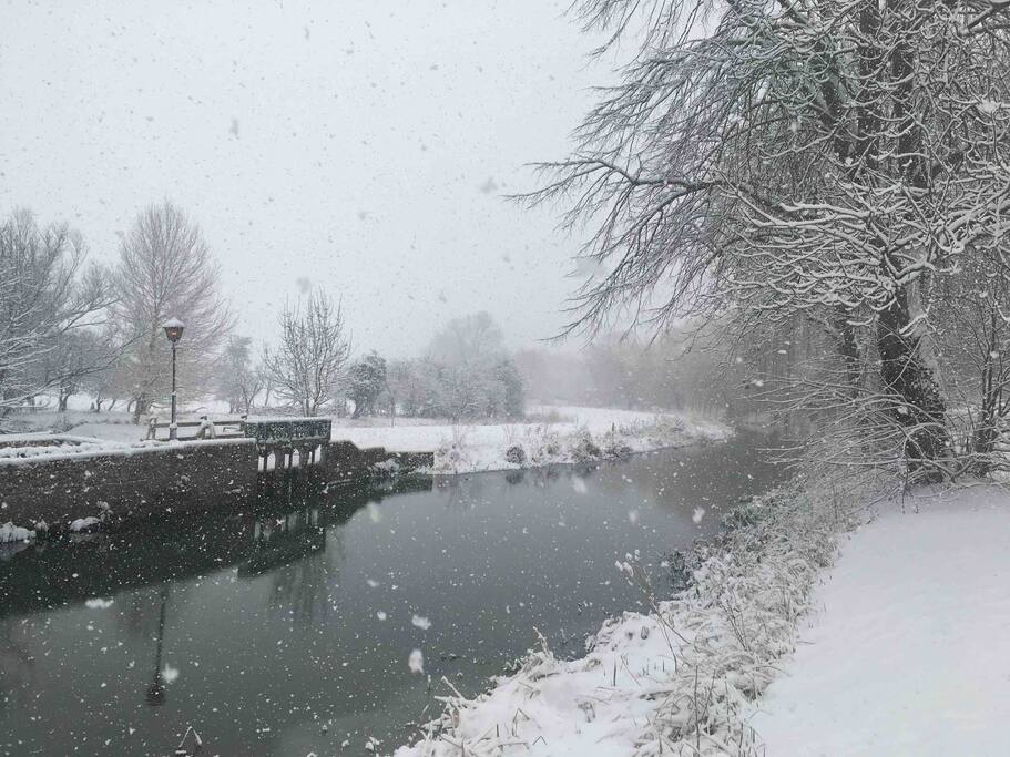 North vista looking over the Stour of a winter morning