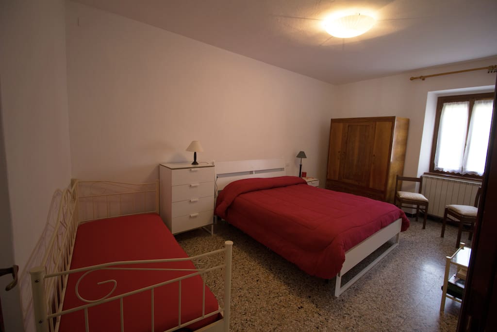 Camera matrimoniale e letto singolo