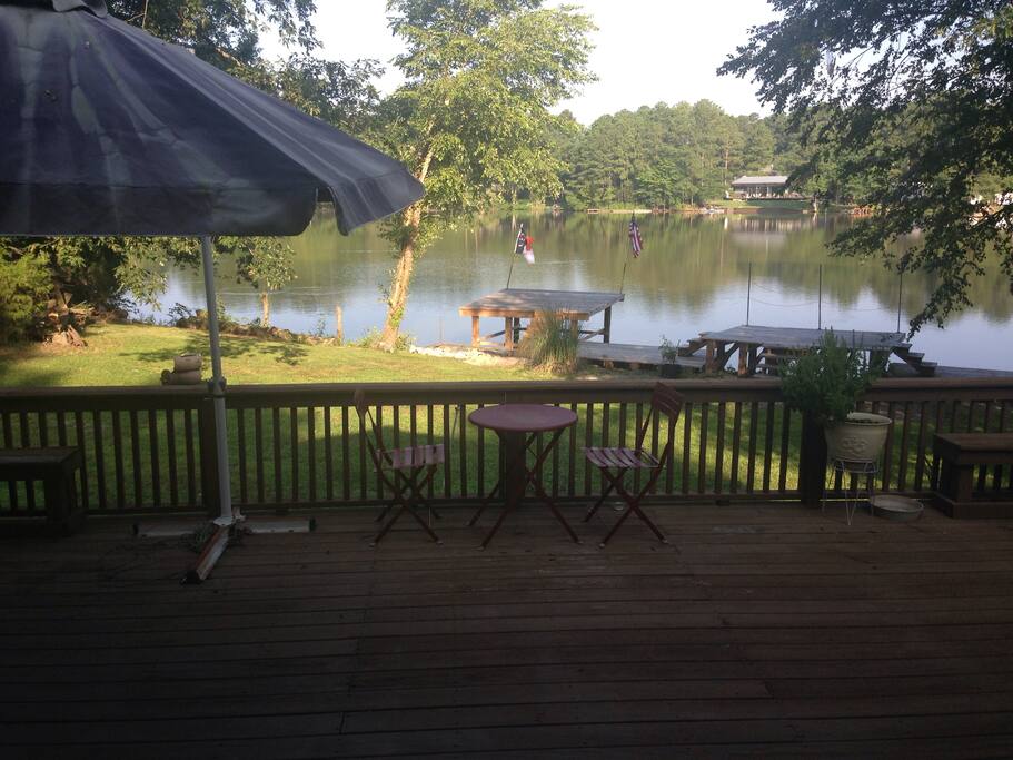 Lakefront retreat near RDU airport! Houses for Rent in Durham, North