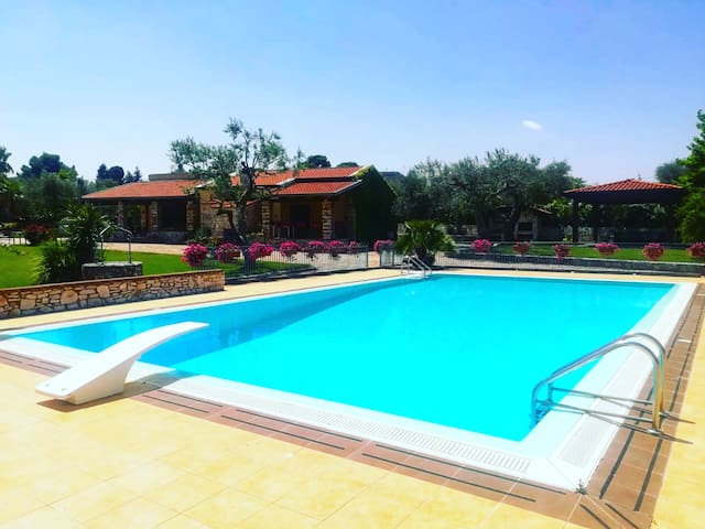 Splendida villa con piscina a due passi da Matera