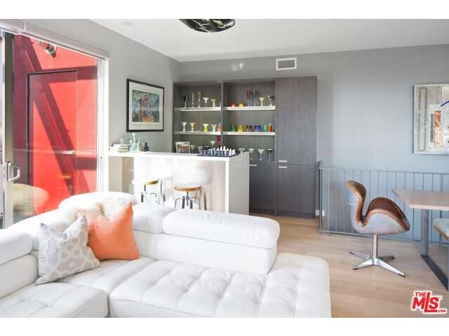 2 Story Modern Penthouse Loft gallery image 4