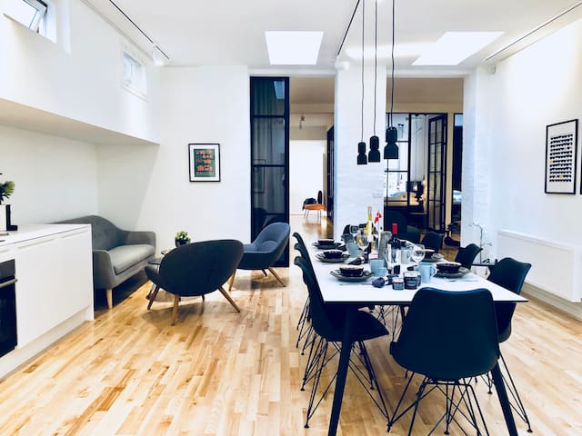 ★185m2 Best Location city LUXURY 5★ Prof Cleaning★