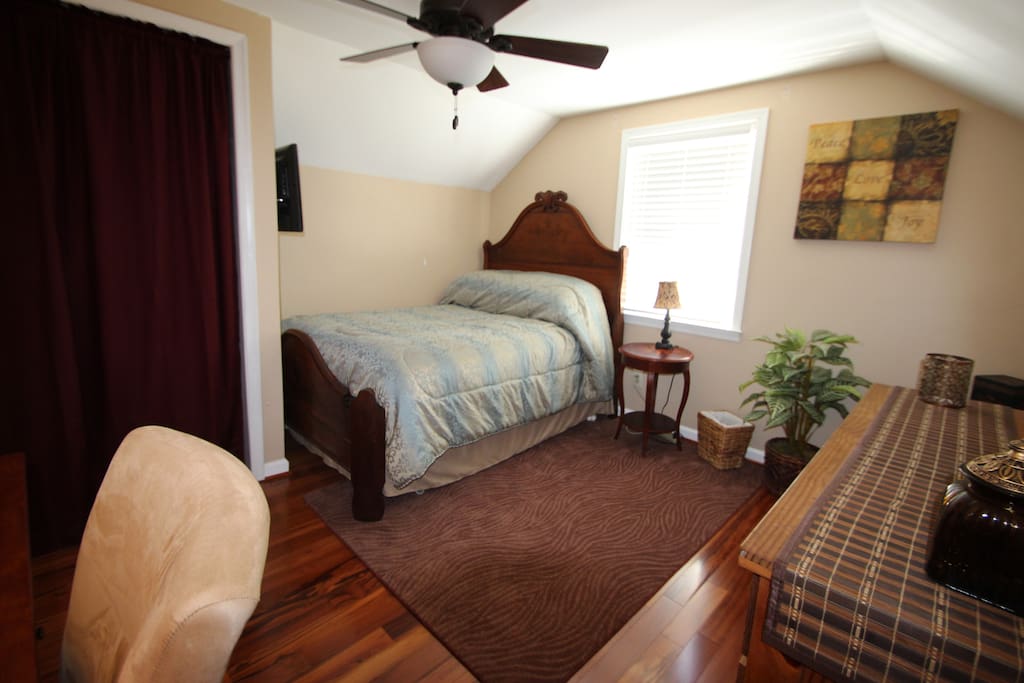 Hardwood Floors And Ceiling Fan