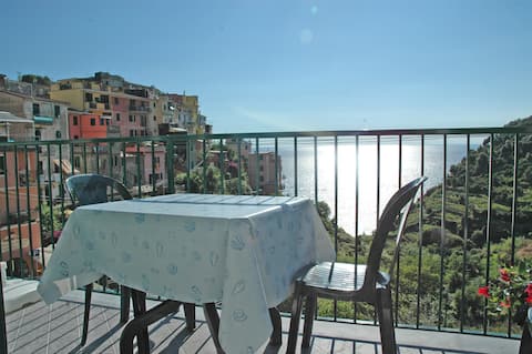 Pele 2 - Sea View - free parking and wifi 5terre