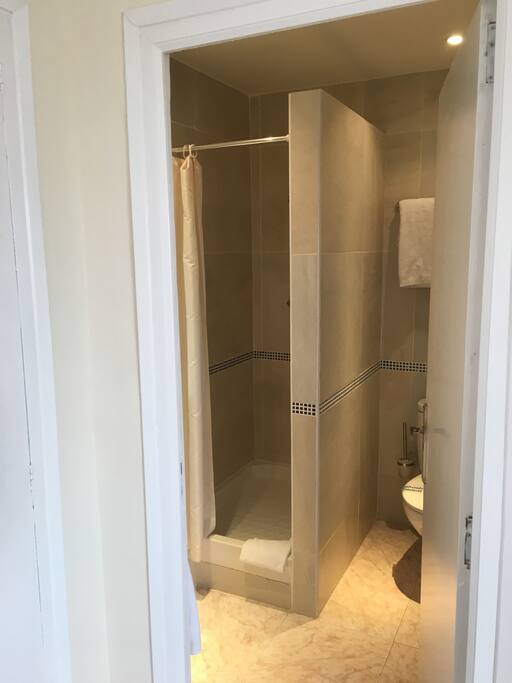 Baño con plato de ducha