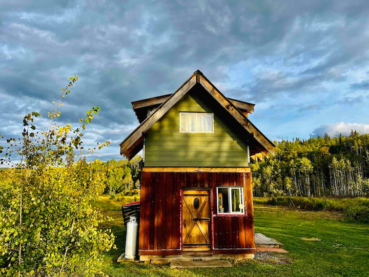 River Mist Cabin Cabins for Rent in Hazelton, British Columbia