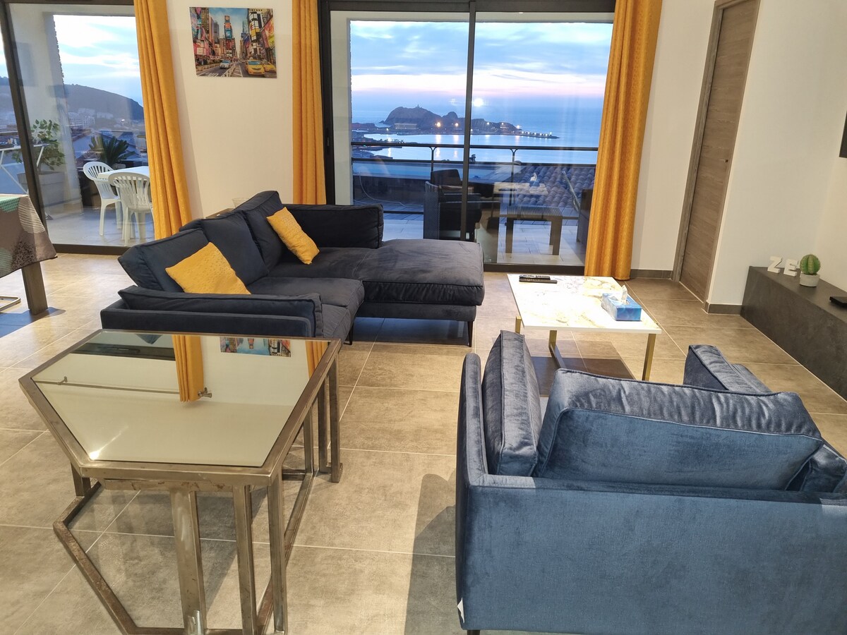 Top Airbnb: luxury rental private pool sea view à Monticello