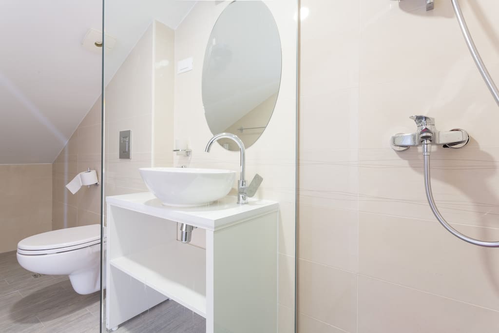 En-suit bathroom