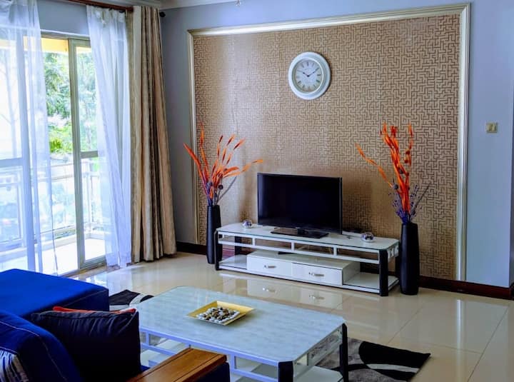 Elegant 1 bed apartment near Yaya Centre, Kilimani Apartments for