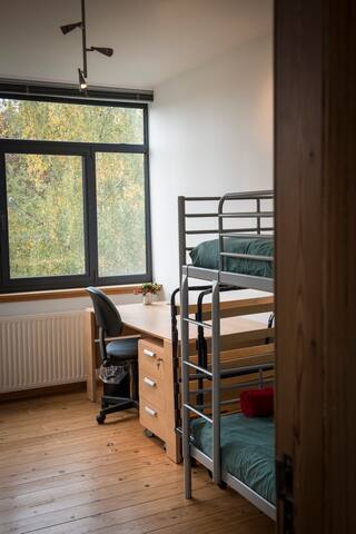 Joyful bedrooms in citizen home nearby the center gallery image 5