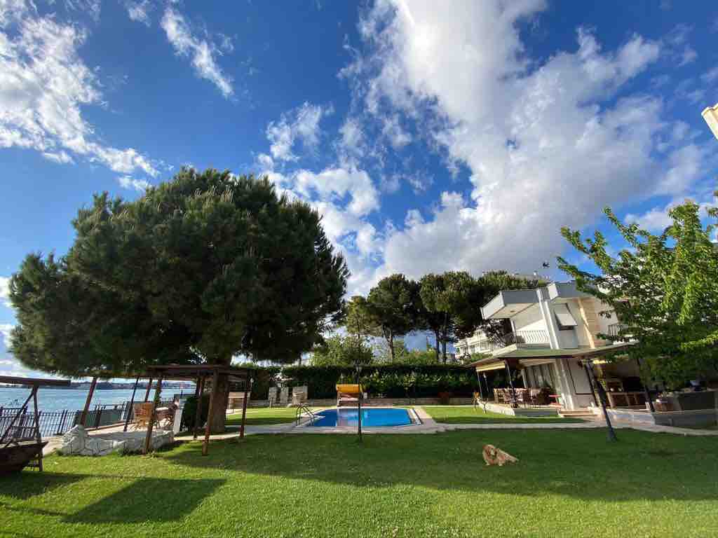 Denize Sıfır Muhteşem Manzaralı Tatil Villası