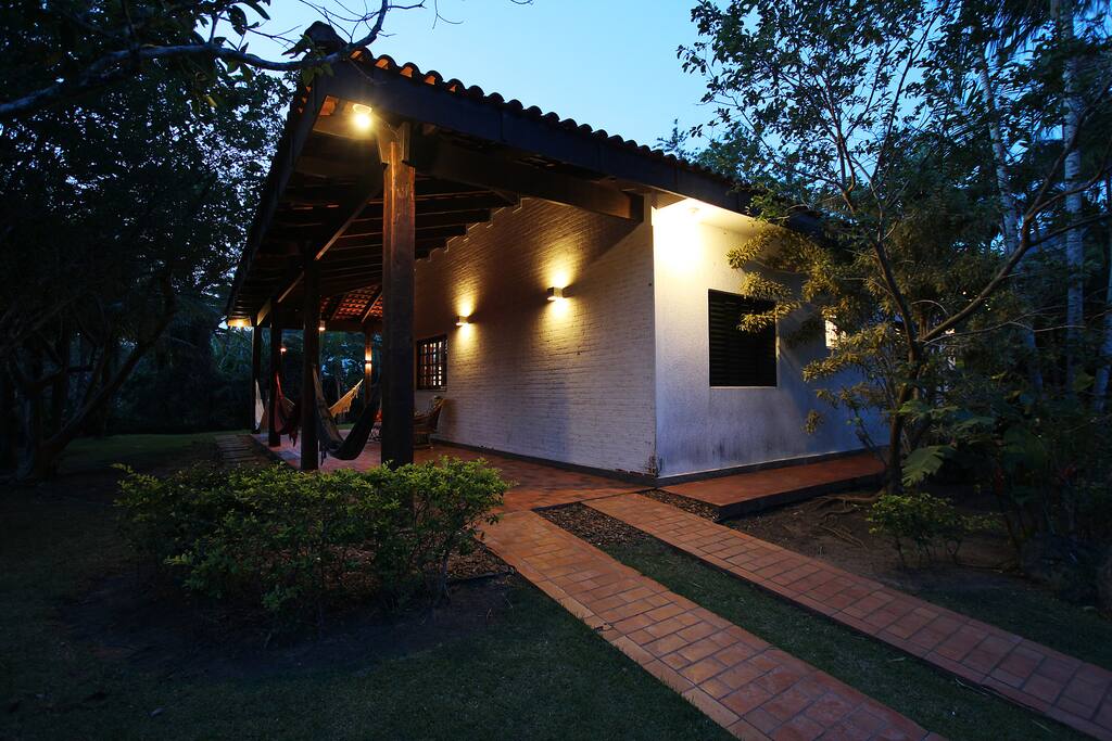 Main entrance - Entrada principal