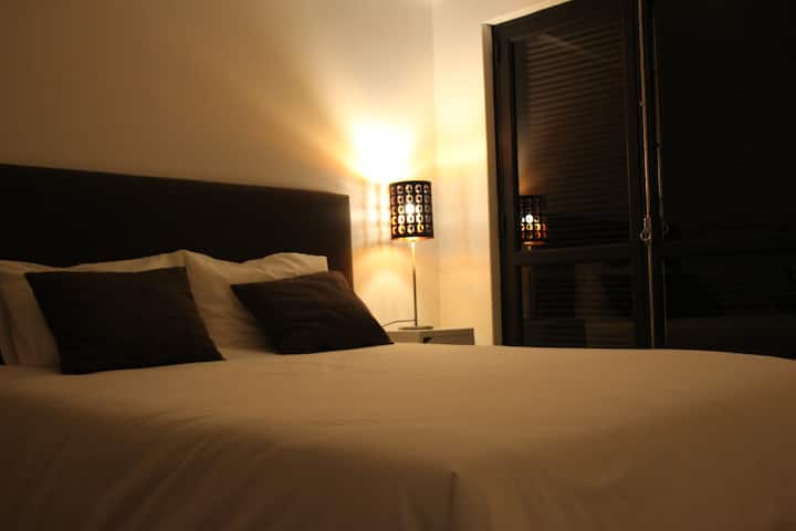 Chumba cha kifahari chenye kitanda maradufu