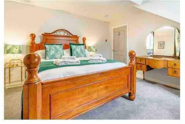 Ukubwa wa mfalme ghorofa ya juu 