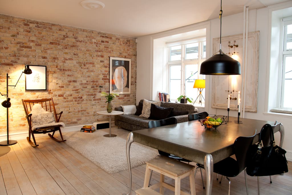 Open concept living/diningroom