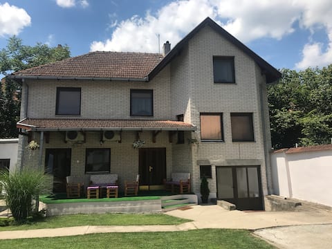 House for rent in the city center