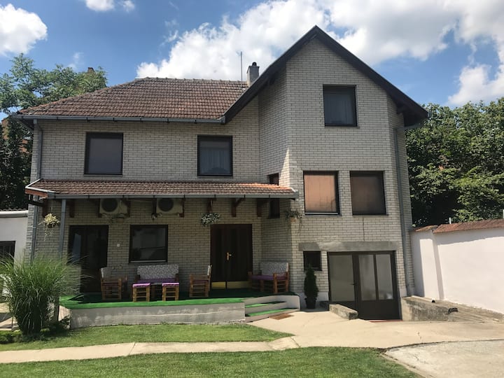 House for rent in the city center