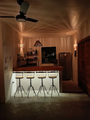 Entire home with 2 bedrooms in Itacaré - Casa Sucupira 2 quartos, sala cozinha.