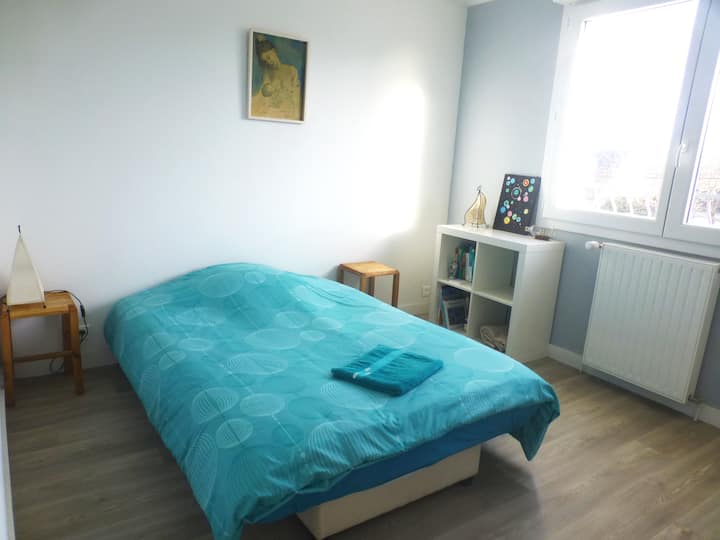 Private bedroom and bathroom on the outskirts of Brest Houses for