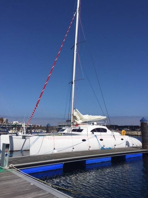 le catamaran au ponton