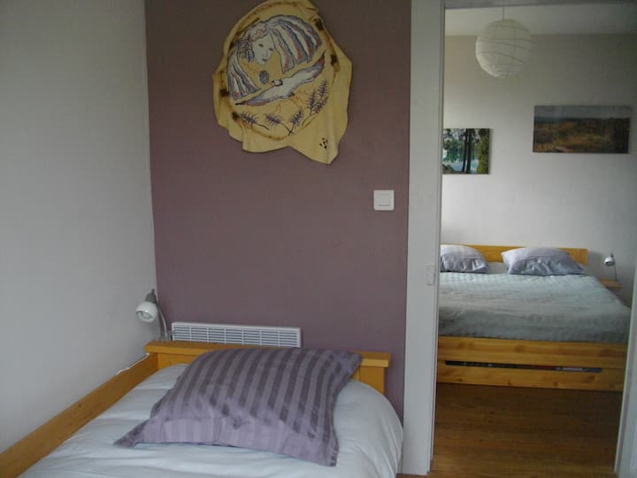Tweede slaapkamer, eenpersoonsbed, (90X190)