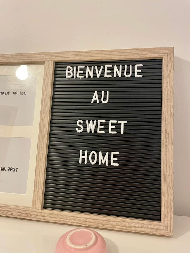 Sweet home 🤍 lake/mountain in SaintSauveur Apartments for Rent in