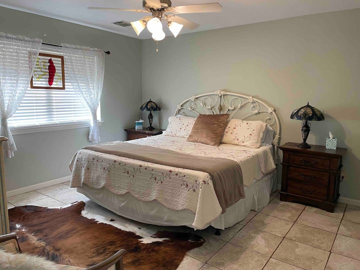 Relax in our spacious master bedroom with plush bedding.  Zinus memory foam 13 inch mattress with a dream foam topper for the ultimate in luxury.  