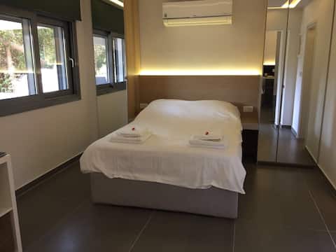 Superior Garden Apartment near to the sea