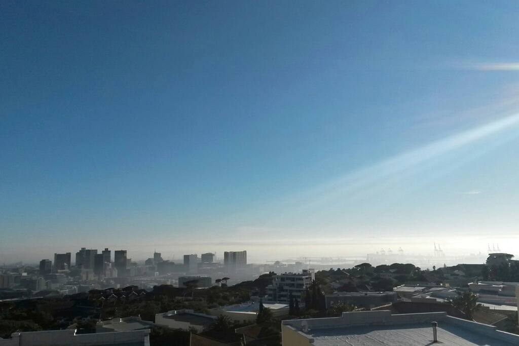 180 degree city views