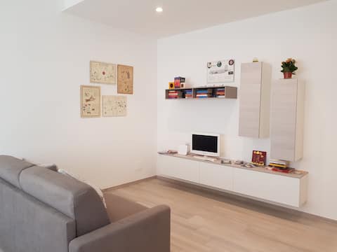 Popular Airbnb listing: La Casetta Arona apartment in Arona