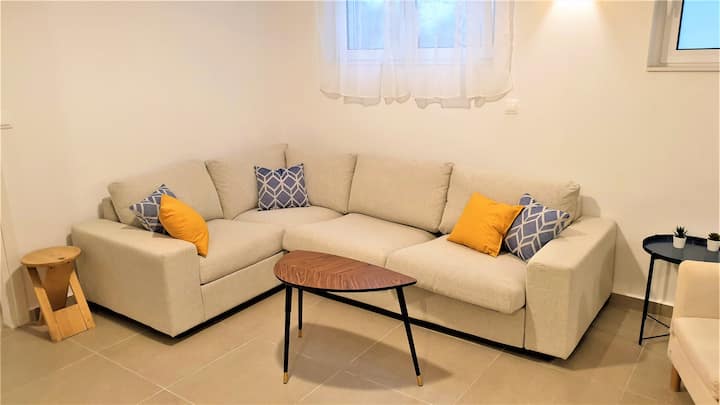 "Big Blue" - Your Perfect Home, Varnava, Pagrati - Athens