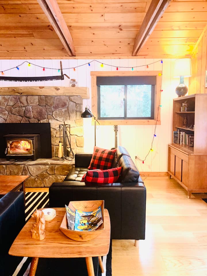 Stylish, Cozy, Clean Cabin In Pinecrest/strawberry - Pinecrest, CA