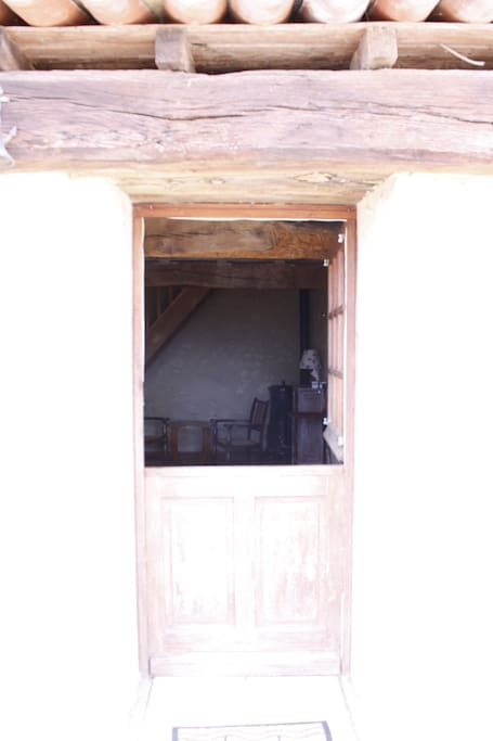 PORTE FERMIERE QUI DONNE ACCES AU GITE