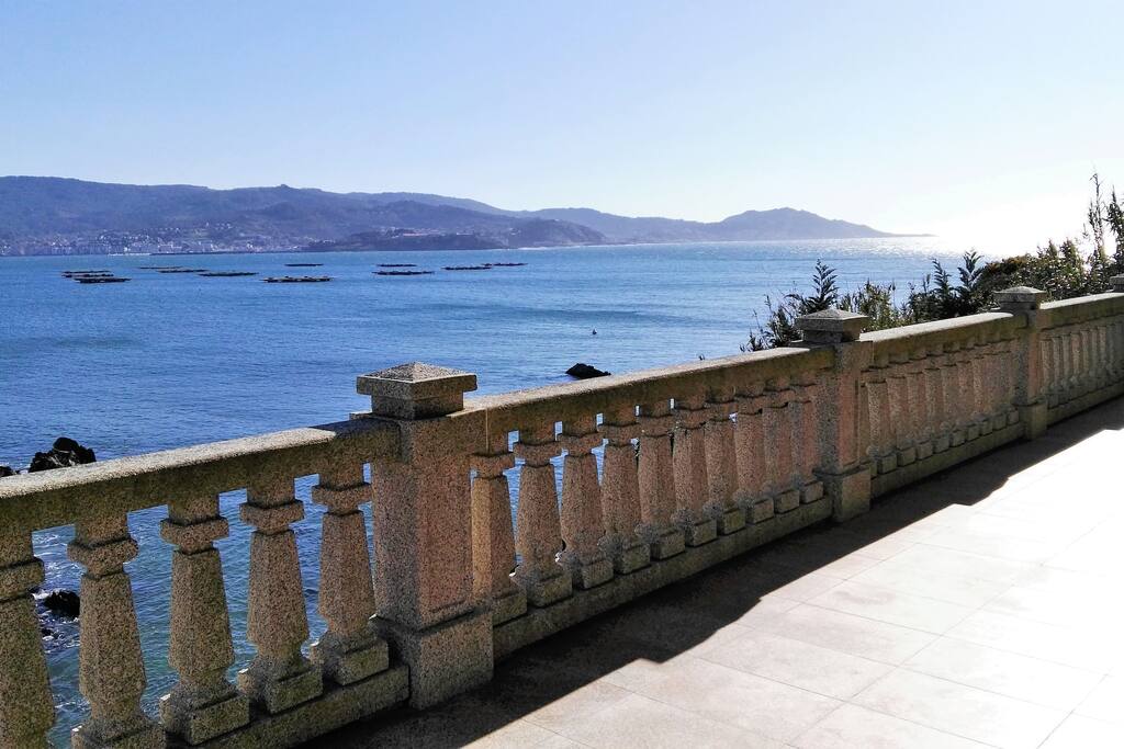 Vistas a la Bahía de Baiona