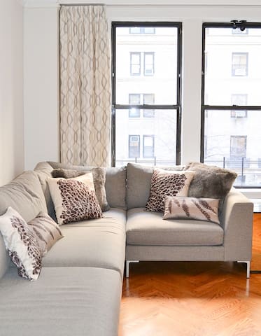 3 Bdr Upper West Side Elegance, 2500sq ft