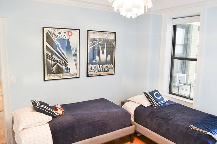 3 Bdr Upper West Side Elegance, 2500sq ft gallery image 5