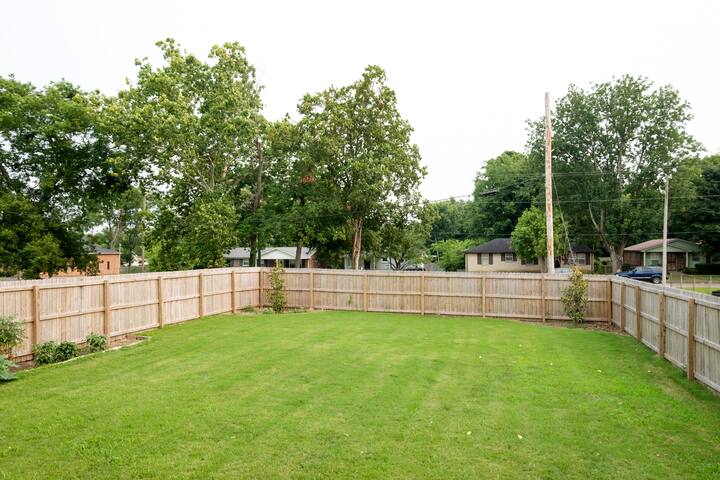 Spacious Home in Cool East Nashville – #2019071966 gallery image 3