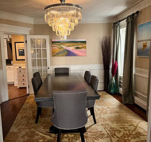 Beautiful condo with city benefits