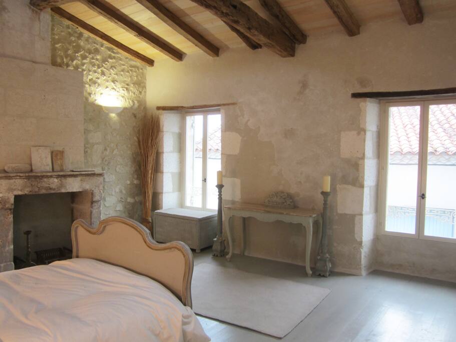 Bedroom 1 / Marital Suite