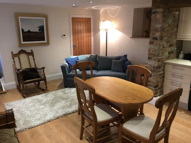 town house, the barn uppingham town