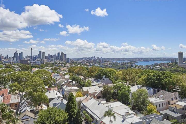 'Top Paddo': perfectly located one bed apartment