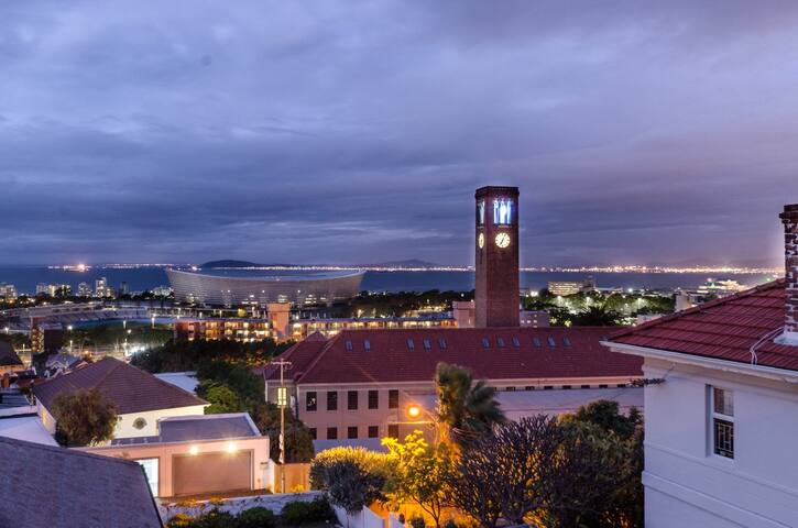 Unique Townhouse with Swimming pool and Views gallery image 5
