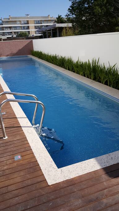 Piscina do condomínio