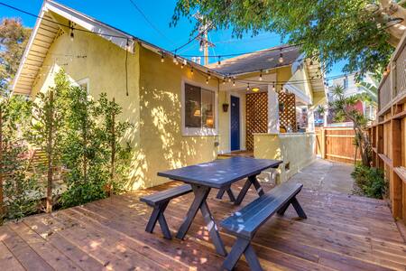 Electric Ave. Bungalow 2