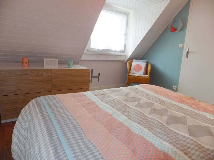 Chambre avec lit de 160cm