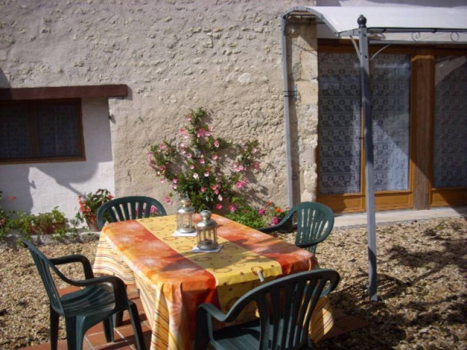 Private, secluded, patio area has BBQ