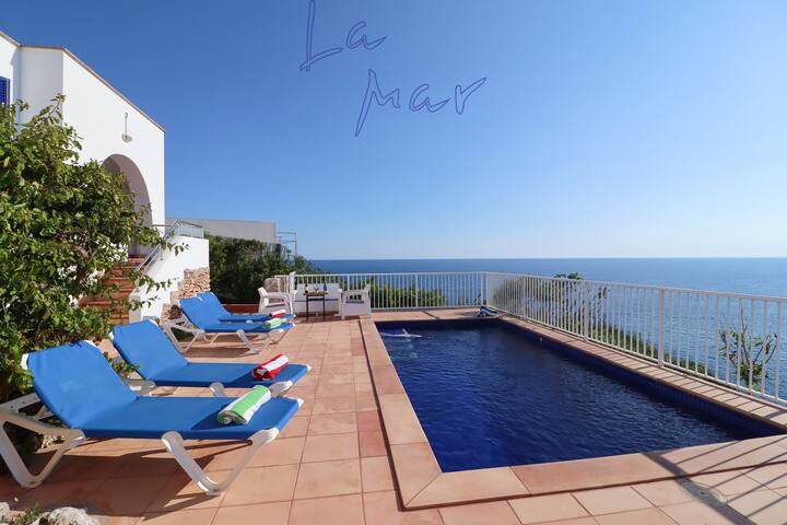 La Mar | Front line villa with Sea and Beach views