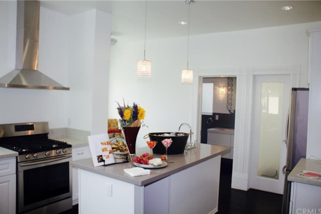 Fully equipped gourmet kitchen.