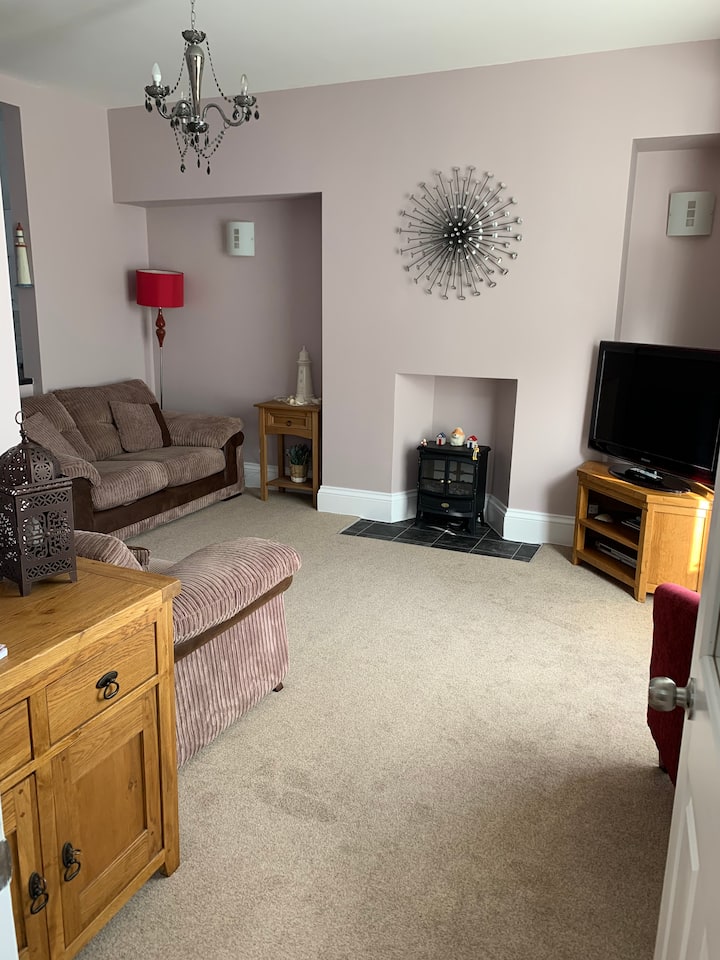 Sunny, Cosy, Ground Floor Cheriton Villa Tenby - Tenby