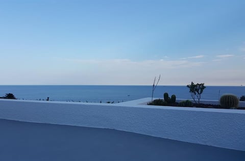 INFINITY VIEWS FROM SPECIAL PLACE IN COSTA BRAVBA